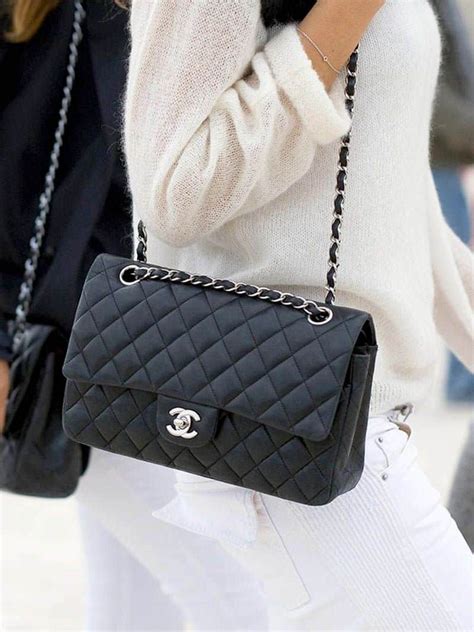 chanel classica misure|Chanel Borse: prezzo, modelli più belli e abbinamenti.